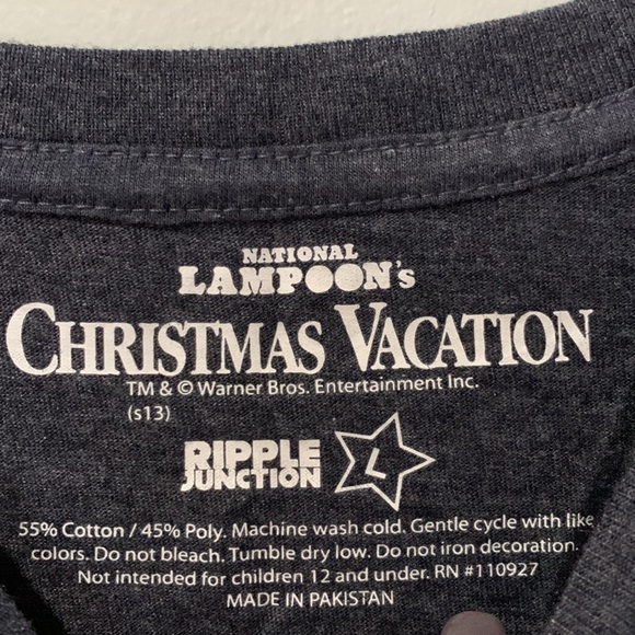 Christmas Vacation tshirt Juniors Size Large - Picture 3 of 4
